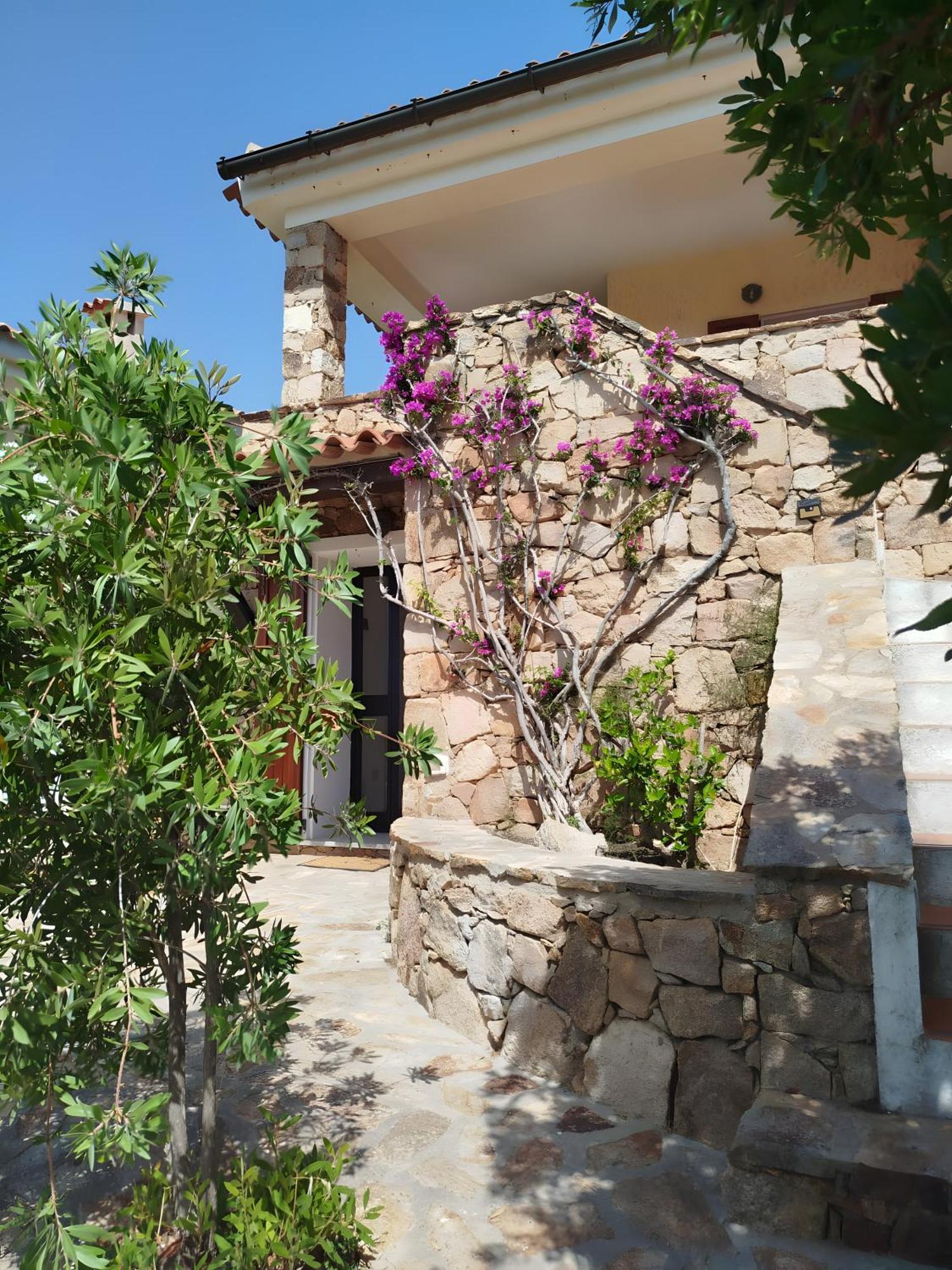 Punta Molara Villa Vista Mare Cala Ginepro מראה חיצוני תמונה